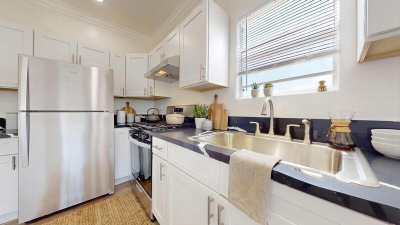 Los Angeles Condo: 334 N. Heliotrope Dr. - 201