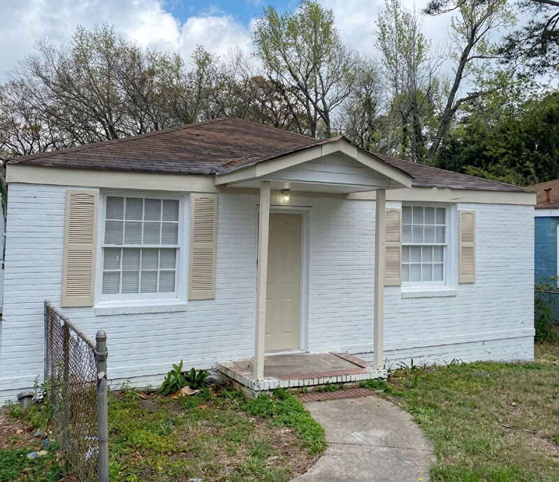 Columbus House: 159 Munson Dr