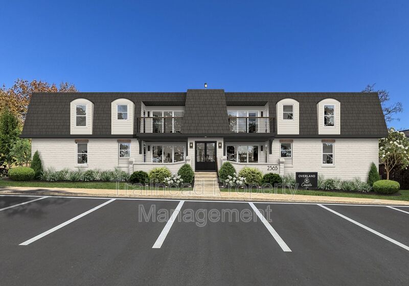 Overland Park House: 8455 Robinson Street