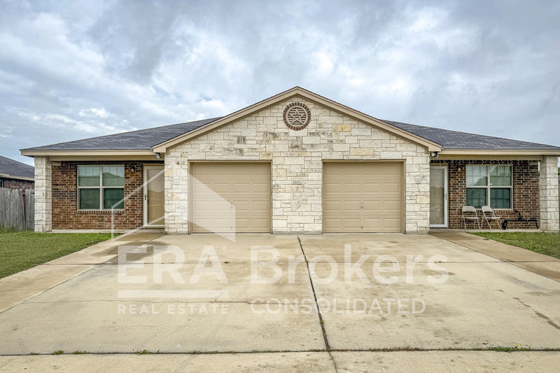 Killeen House: 1400 A Loyal Lane
