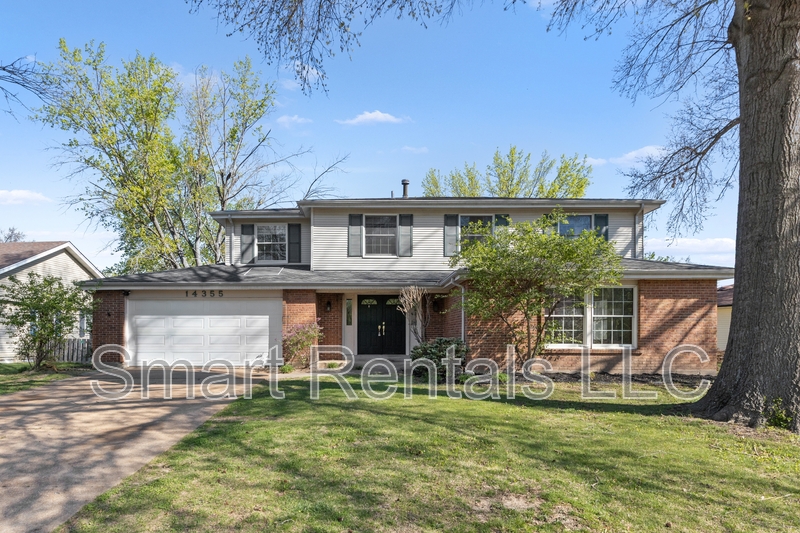 Chesterfield House: 14355 Rainy Lake Drive - 1