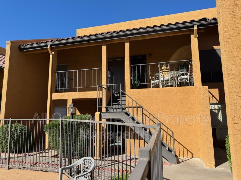 Phoenix Condo: 1831 West Mulberry Drive