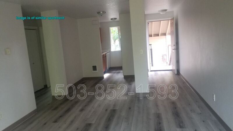 BEAVERTON Condo: 20125 SW TUALATIN VALLEY HWY