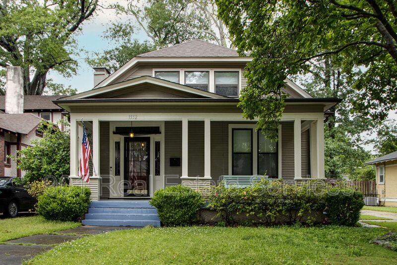 Memphis House: 1552 Forest Avenue