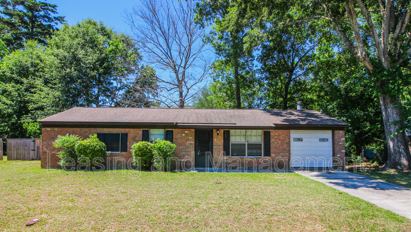 Charleston House: 1978 Holliday Street