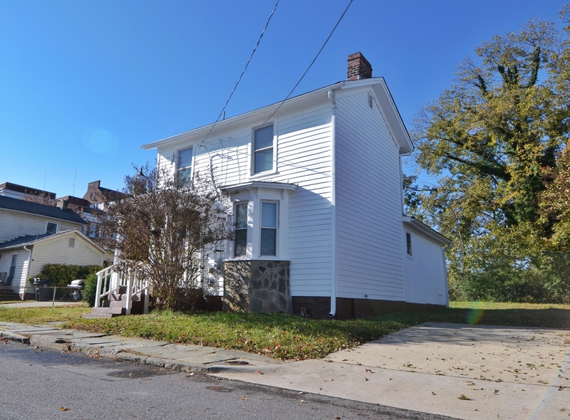 Lynchburg House: 1311 13th Street