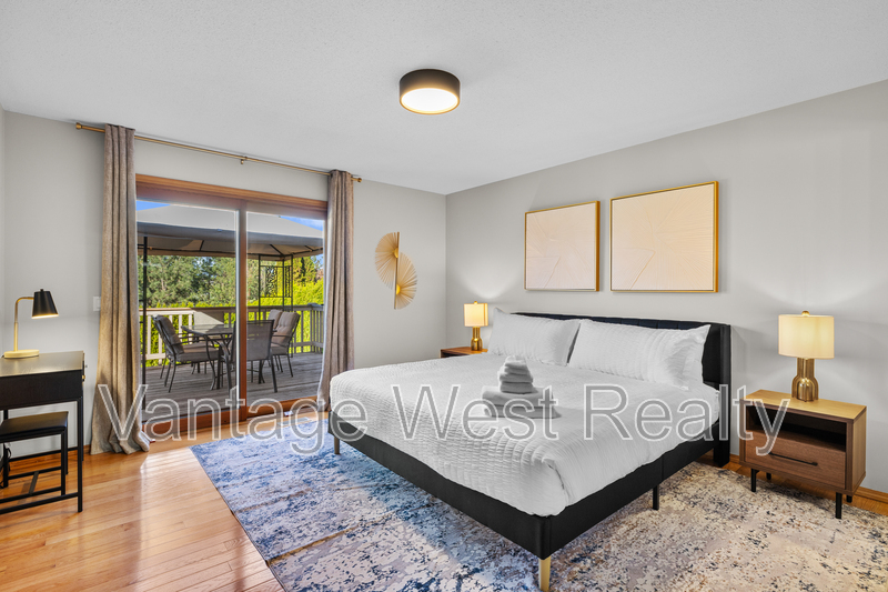 Kelowna House: 1935 Abel Street