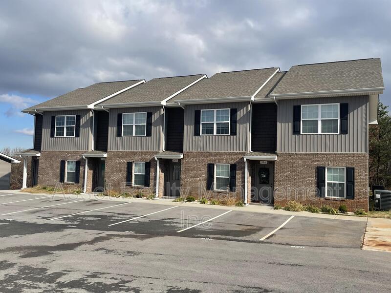 Louisville Condo: 914 Warrior Hill Drive - 1