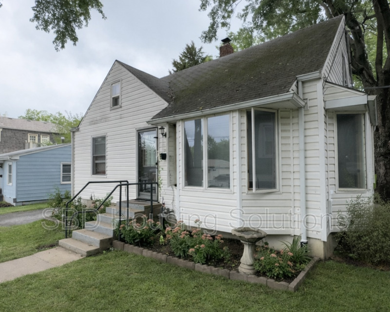 Independence House: 1335 N Osage St