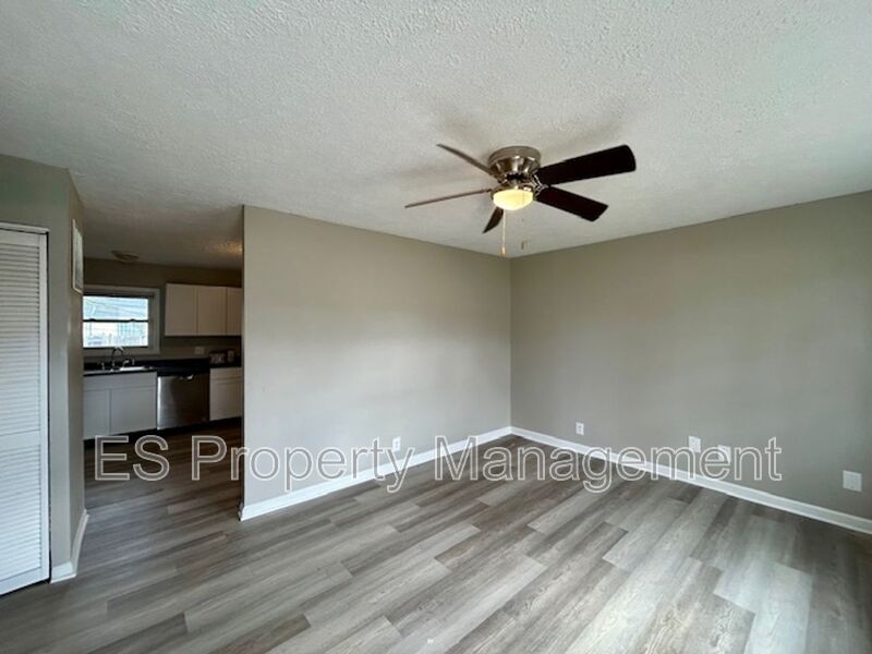 3 bedroom home near Lawrence - Photo 4