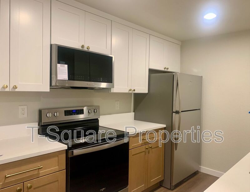 Kirkland Condo: 8226 126th Ave NE