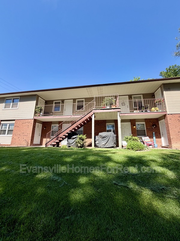 Evansville Condo: 408 South Bosse Avenue