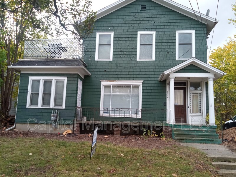 Lansing Condo: 307 North Walnut Street