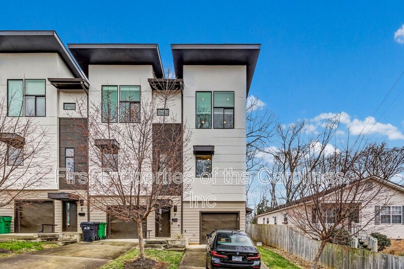 Charlotte Condo: 840 E. 18th St.