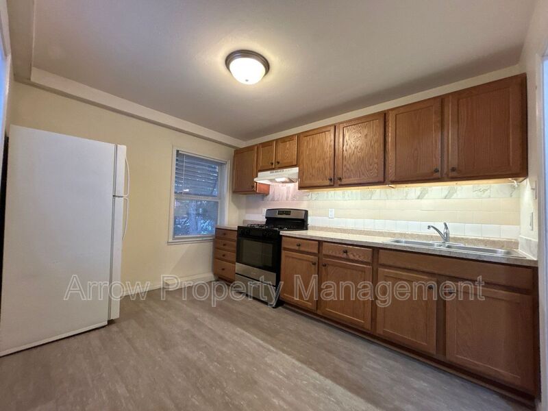 Syracuse Condo: 411 7th Street-6