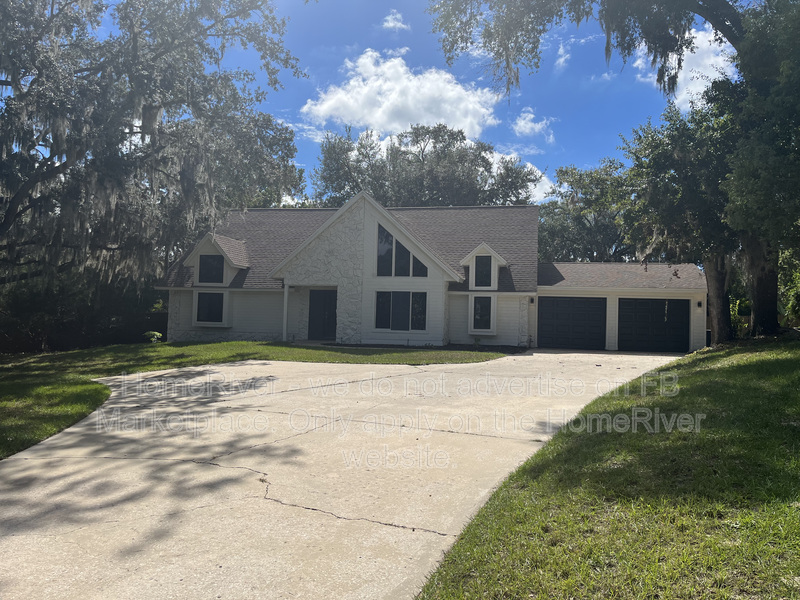 Winter Park House: 3301 Olde Wharf Run