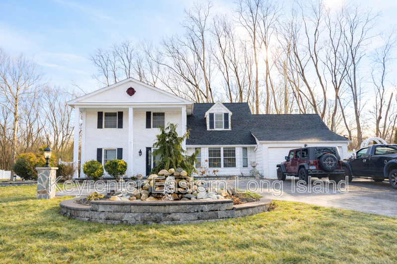 Coram House: 30 Dumond Palace