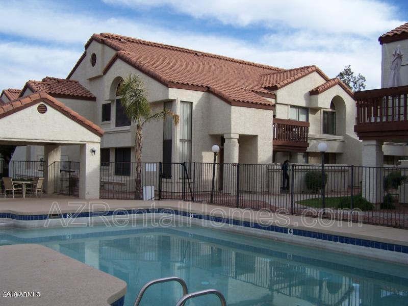 Tempe Condo: 700 E Mesquite Cir