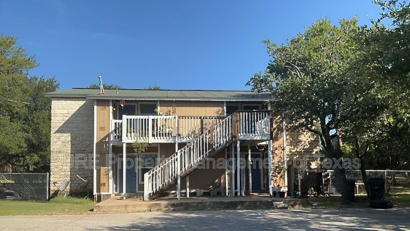 Georgetown House: 403 Hedgewood Dr.