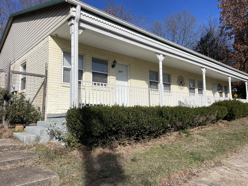 Fayetteville Condo: 497 South Wood Avenue