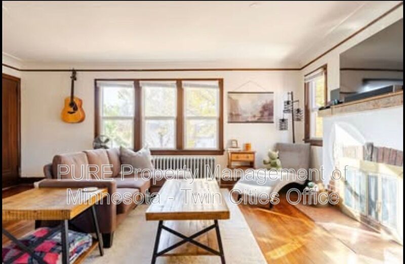Minneapolis Condo: 2104 Lowry Ave N