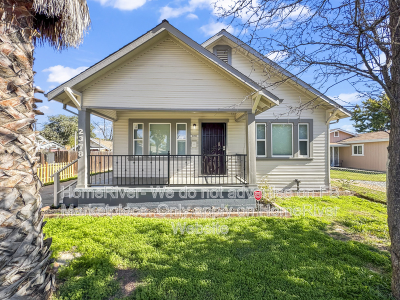 Sacramento House: 2378 Cambridge St