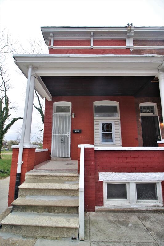 Baltimore House: 1609 E 28th St