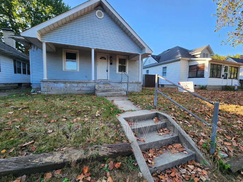Terre Haute House: 1655 2nd Ave