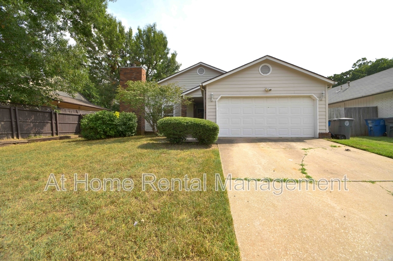 Tulsa House: 7114 East 98th Street