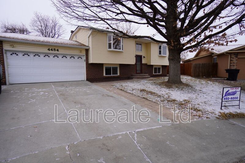 Thornton House: 4454 E 118th Pl