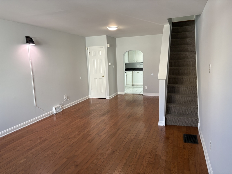 Philadelphia House: 1136 Mifflin St