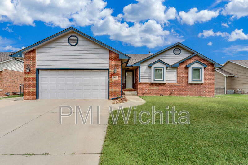 Wichita House: 6514 W Briarwood Ave