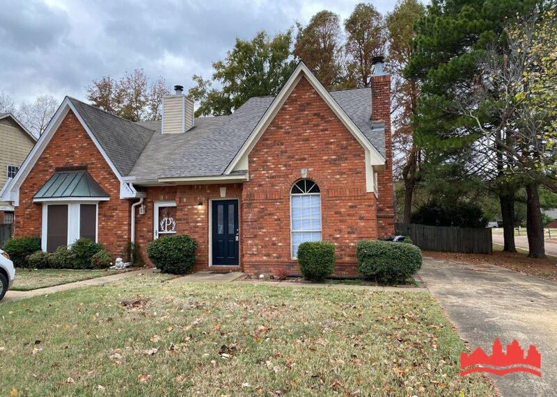 Hernando House: 2159 Shady Grove Cv