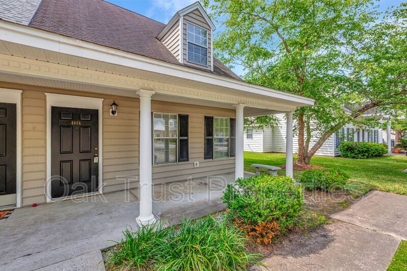 Summerville Condo: 4834 Habersham Lane