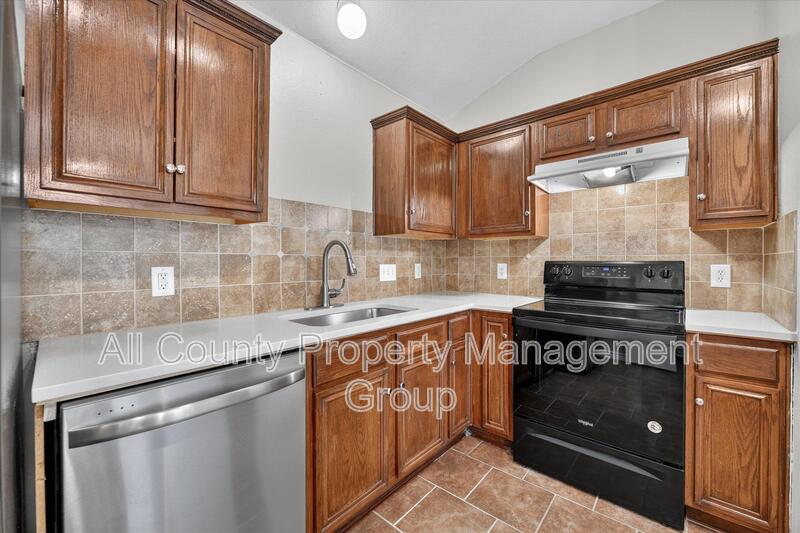 Main Rental Photo 10