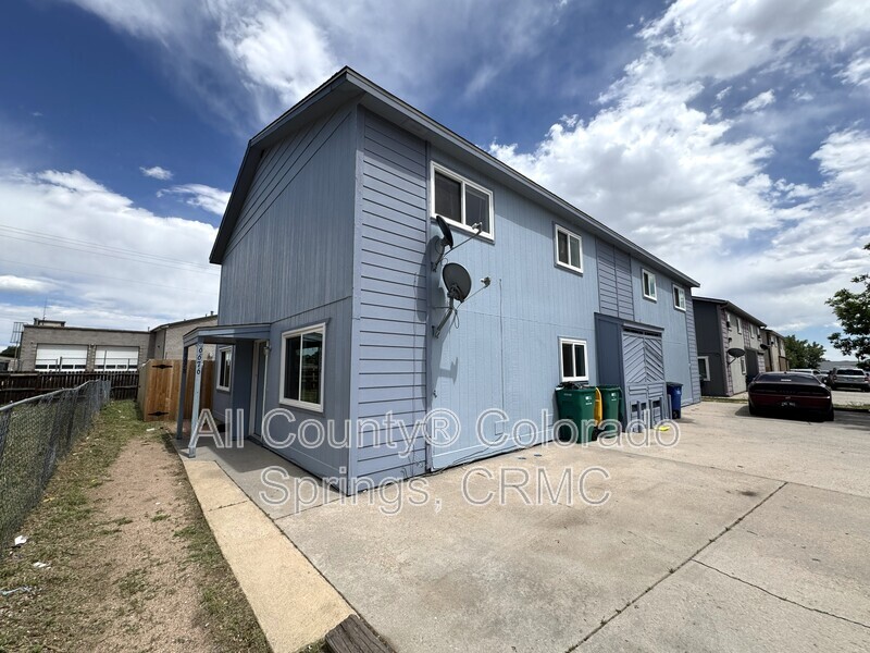 Fountain Condo: 6676 Provincial Drive