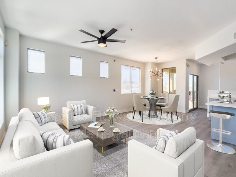 Tempe House: 2402 E 5th St