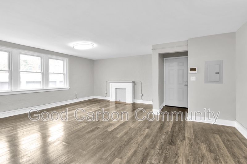 Buffalo Condo: 1015 Amherst St
