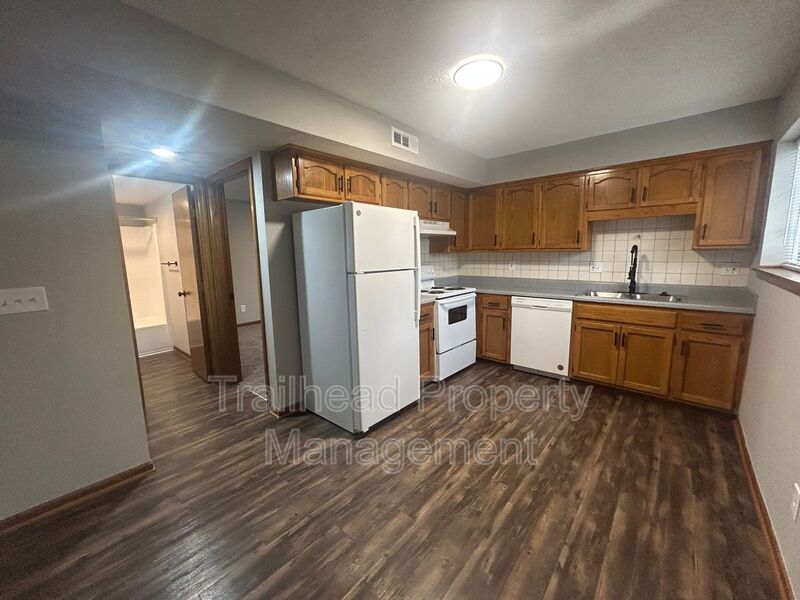 Blue Springs House: 3407 NW Duncan Rd