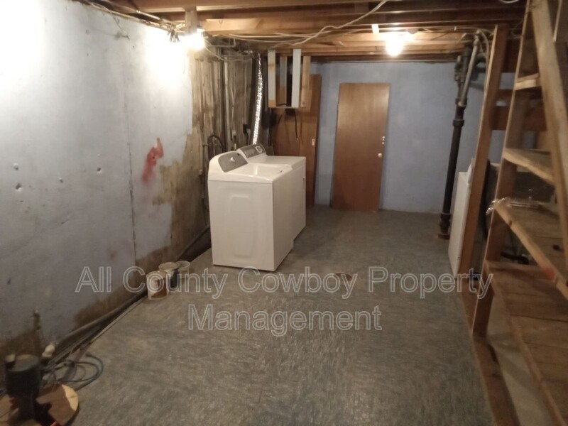 Main Rental Photo 16