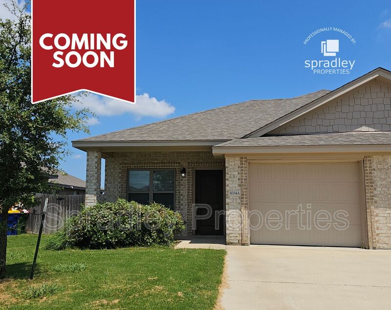 Troy Townhome: 1004A Sparrow Cove