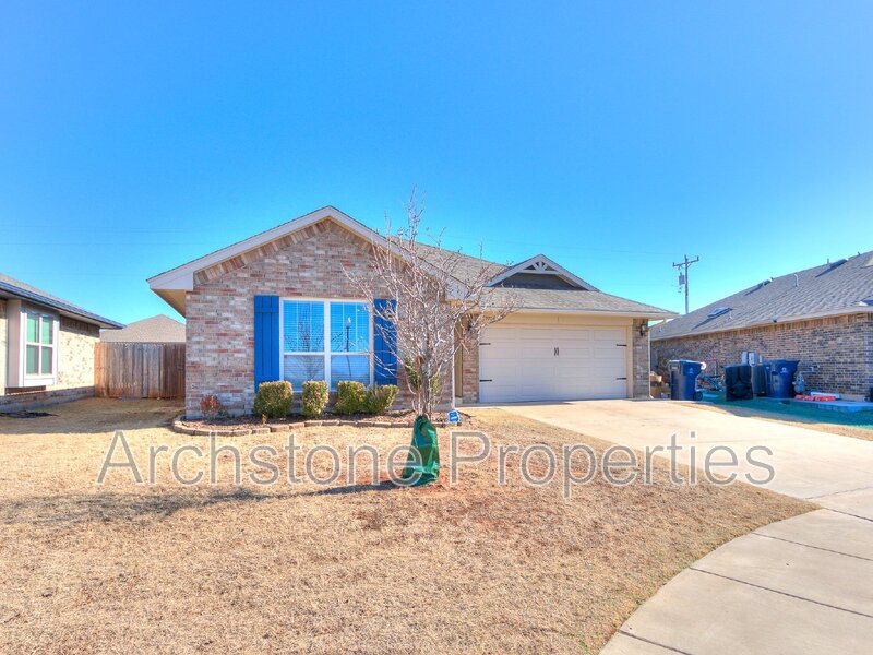 Edmond House: 19704 Taggert Drive