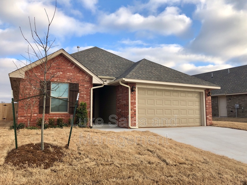 Piedmont House: 14008 Northwood Village Dr