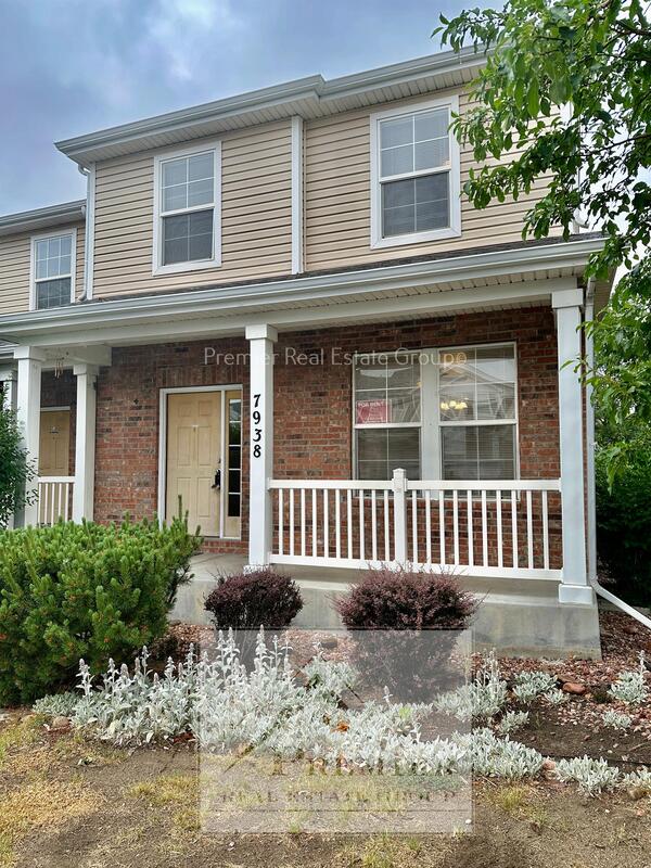 Fountain Condo: 7938 Sandy Springs Pt.