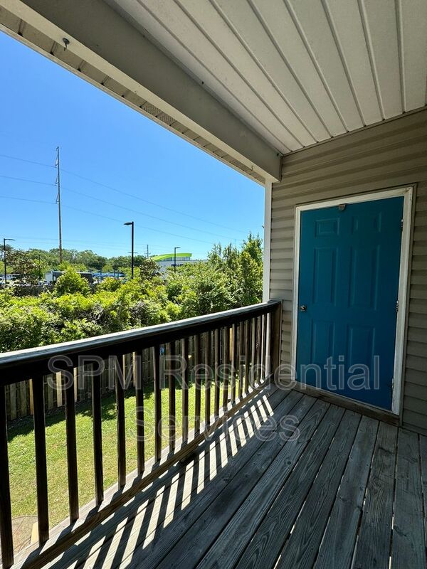 Wilmington House: 729-G Bragg Drive