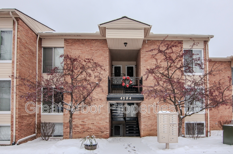 Ann Arbor Condo: 4194 Packard Street - 1