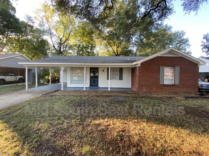 Memphis House: 3075 Queensgate Ave