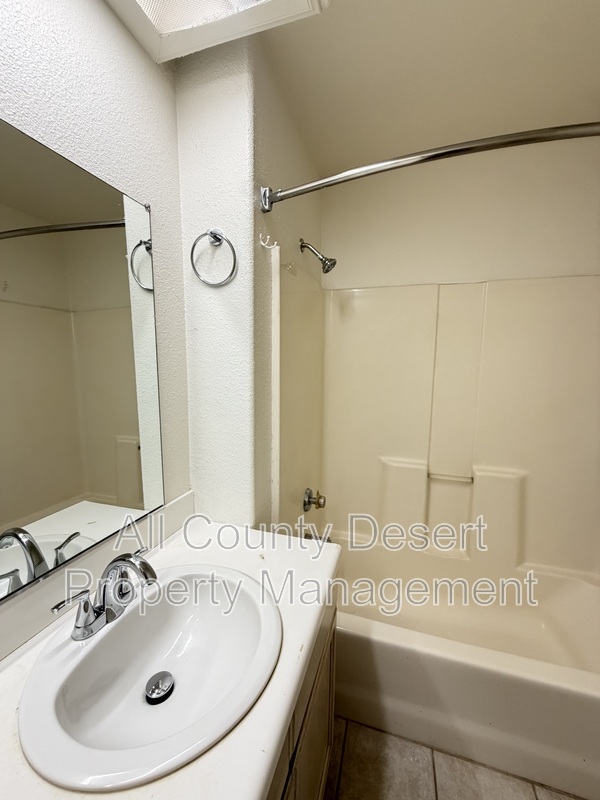 Main Rental Photo 24