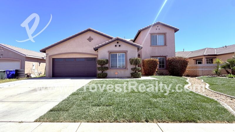 Victorville House: 13041 Walnut Way