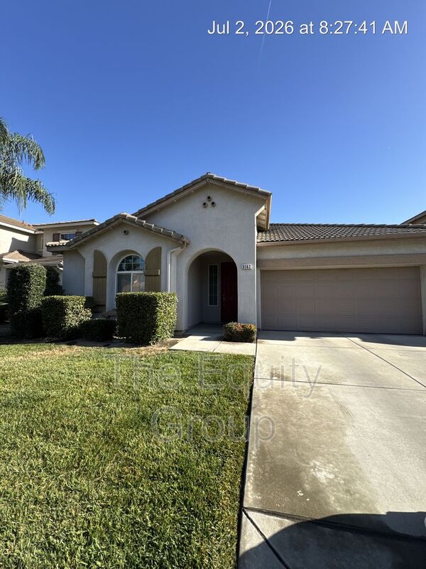 Visalia House: 3142 W Sweet Ave